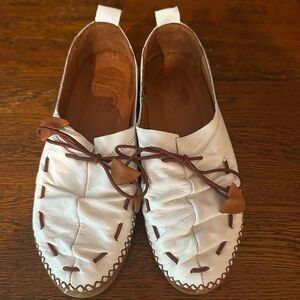 White Leather Ruched Moccasin Flats with Brown Lace Accents